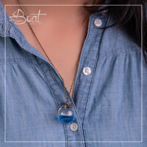 Collar Vintage Globo Barco